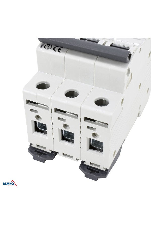overcurrent circuit breaker 3p b 25a