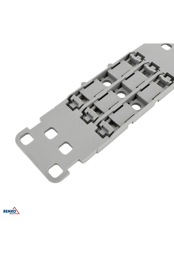 SURFACE MOUNTING ACCESSORY FOR 3xP01 CONNECTORS