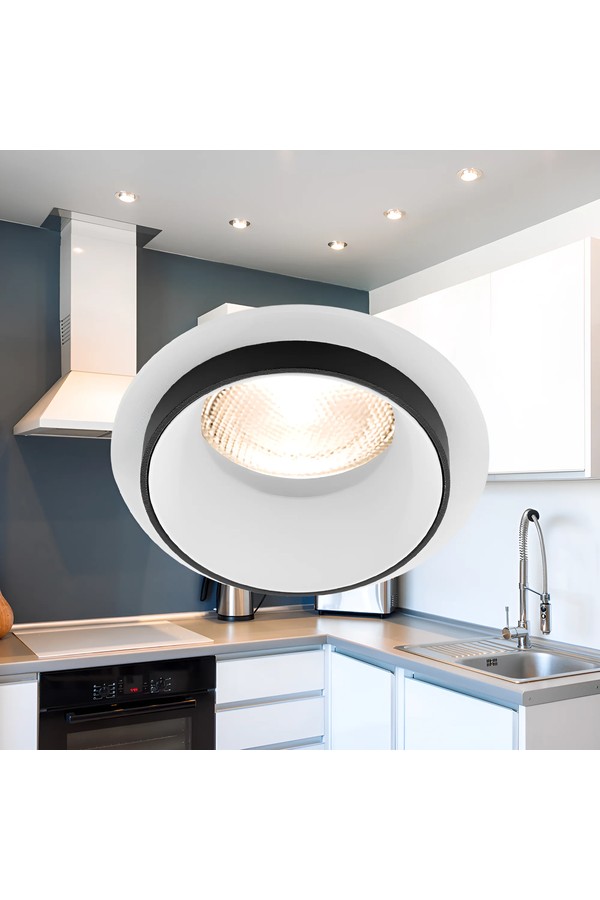 Braytron ALFA E RND WHT BLC SPOTLIGHT
